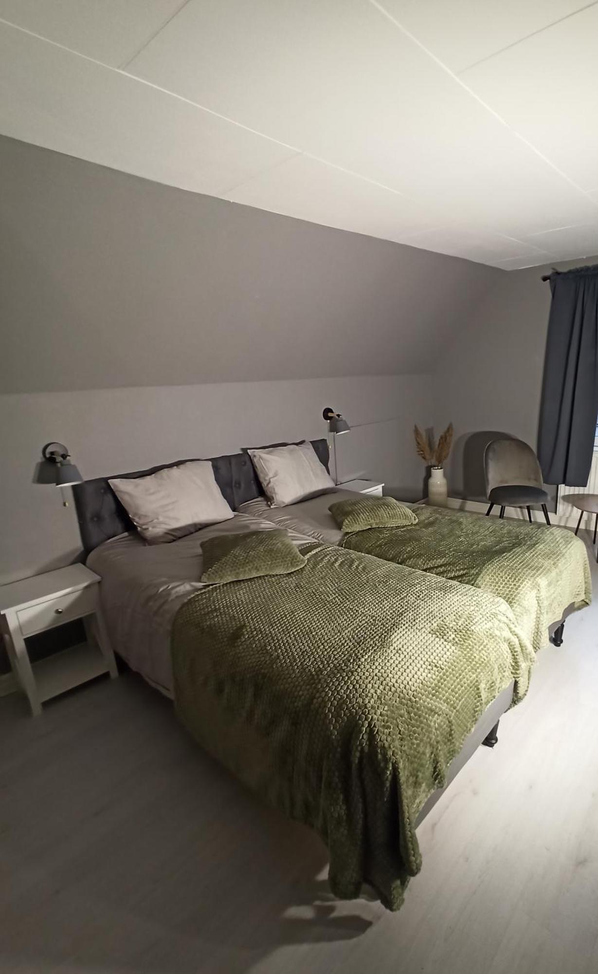 Gaestis Oerkelljunga Bed & Breakfast *