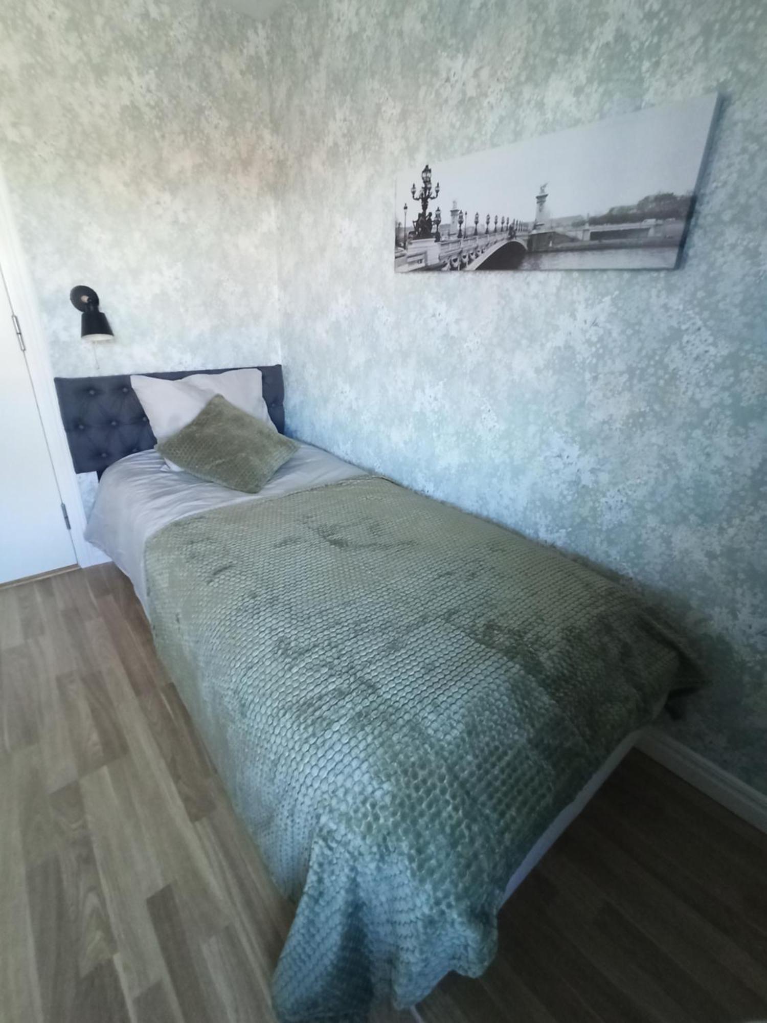 Gaestis Oerkelljunga Bed & Breakfast *
